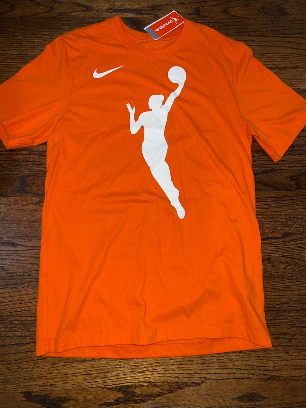 Nike WNBA Med/Tall Orange Basketball Graphic T-Shirt